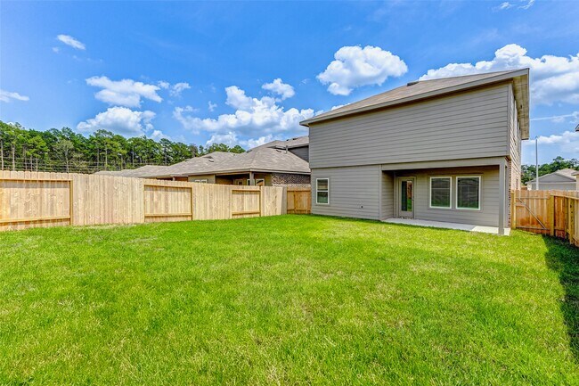 Building Photo - 24303 Alto Gdn Dr