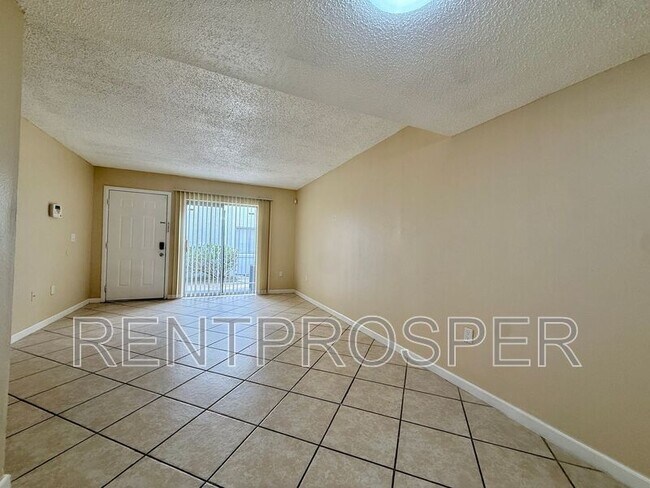 Building Photo - 4149 S Semoran Blvd