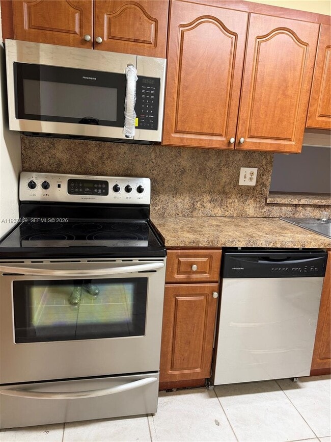 Building Photo - 8500 SW 133rd Avenue Rd