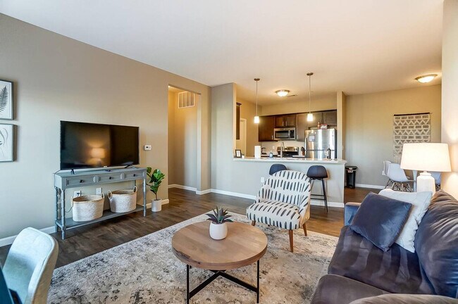 Building Photo - 4788 Holmes St