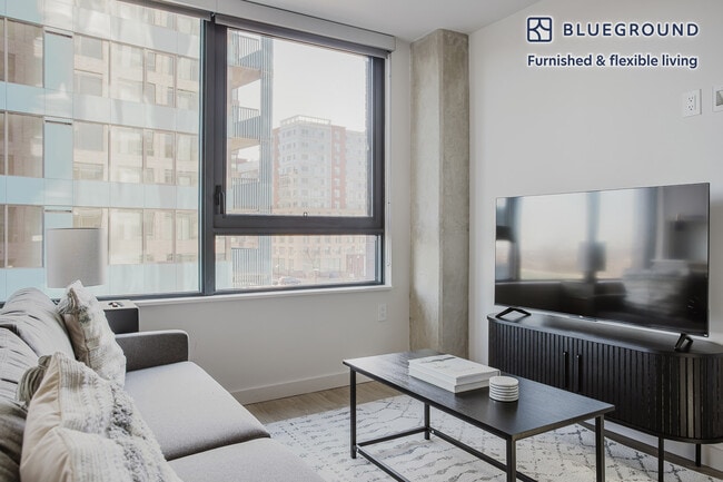 Building Photo - 3030 Potomac Ave