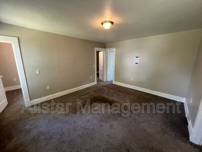 Building Photo - 13316 Chapelside Ave