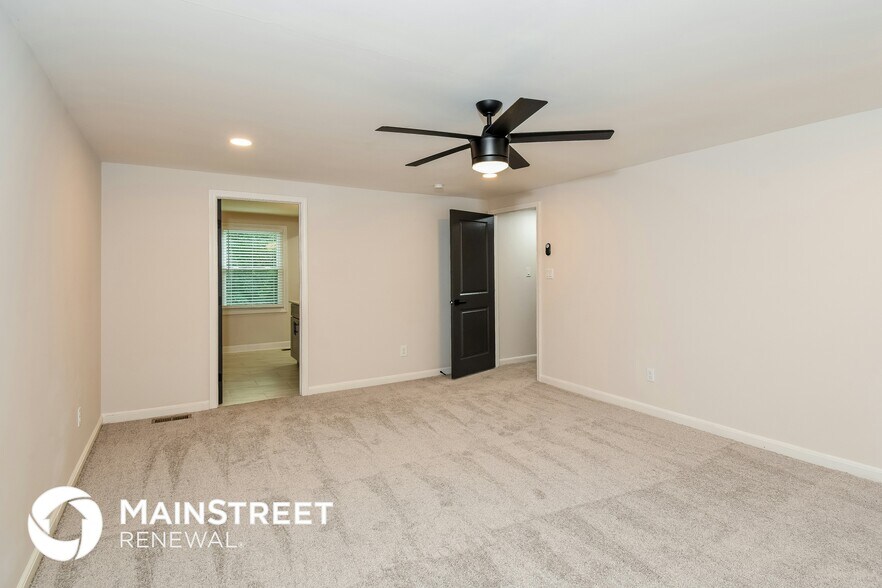 Building Photo - 234 Pinehurst Ln