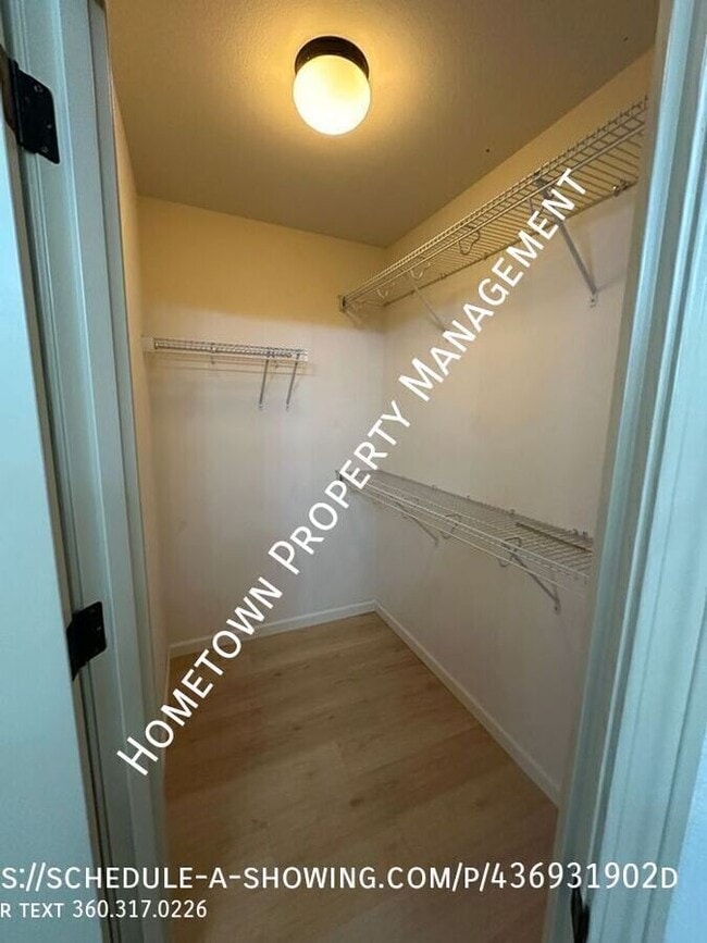 Building Photo - 1306 Linwood Ave SW