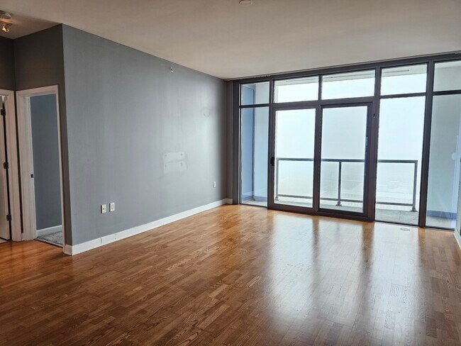 Building Photo - 1235 S Prairie Ave