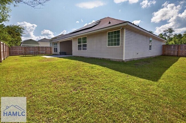 Building Photo - 182 Grandview Dr