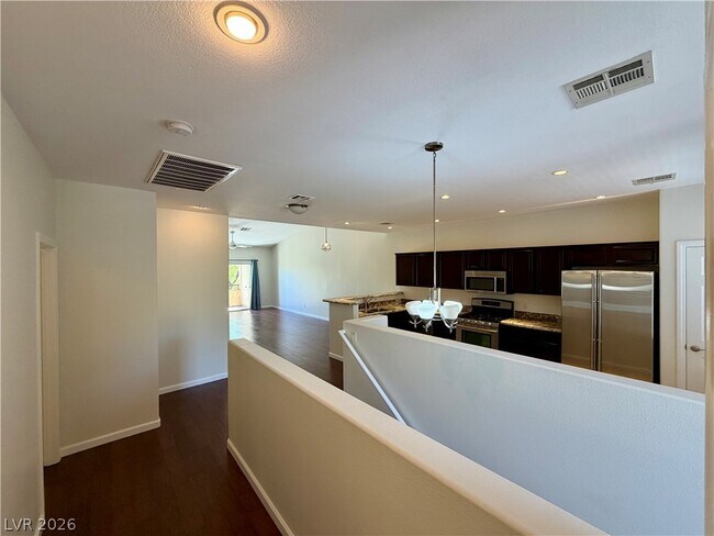 Building Photo - 704 Peachy Canyon Cir