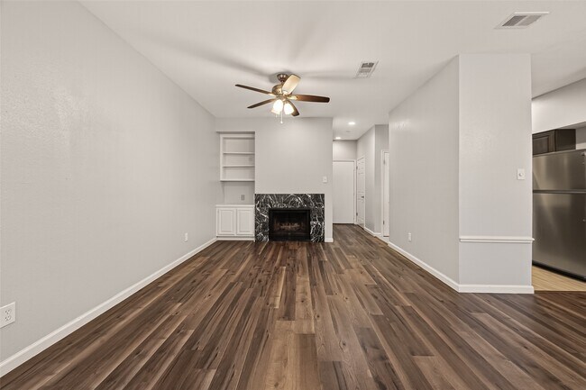 Building Photo - 1103 Dulles Ave