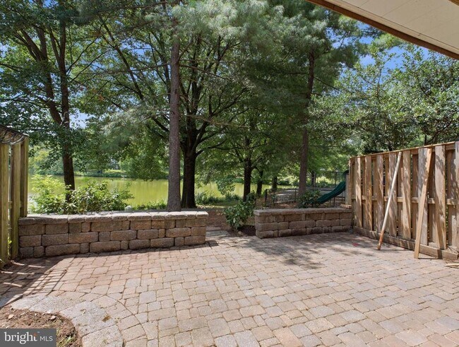 Building Photo - 2916 Montauk Ct