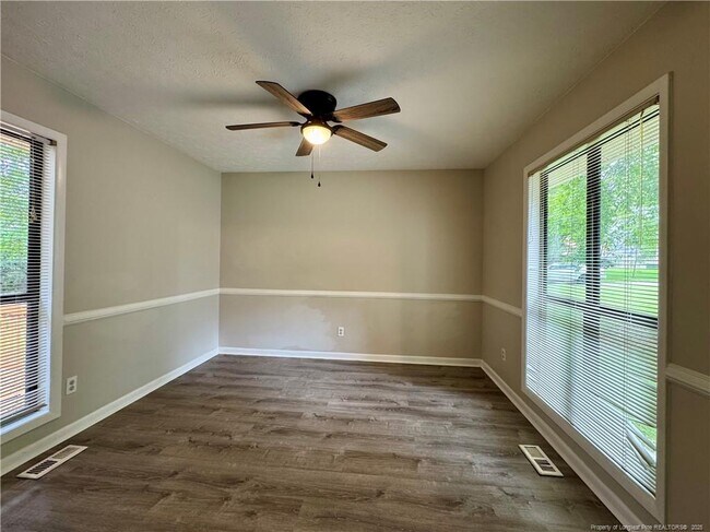 Building Photo - 7076 Pantego Dr