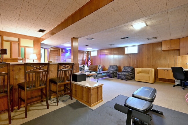 Building Photo - 2307 Edna Ave