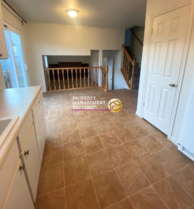 Building Photo - 4 Bedroom Home in Taylorsville!