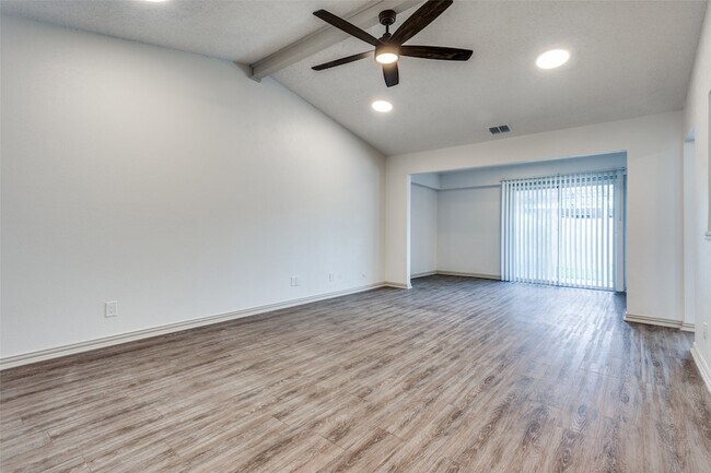 Building Photo - 2128 Trellis Pl