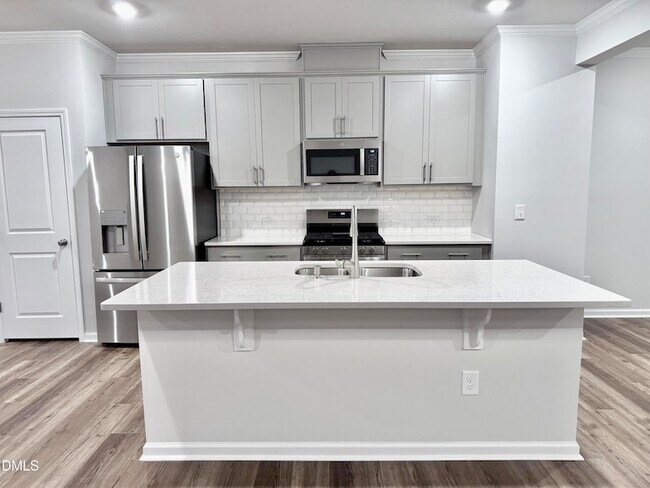 Building Photo - 470 Carolina Spgs Blvd