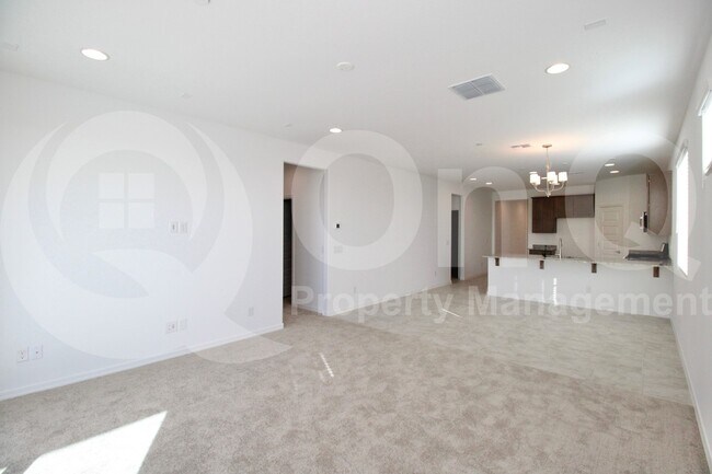 Building Photo - 32470 N 122nd Ln