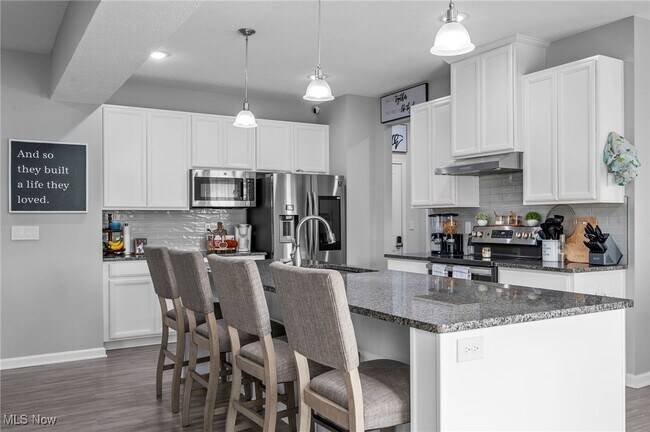 Building Photo - 9256 Preserve Way