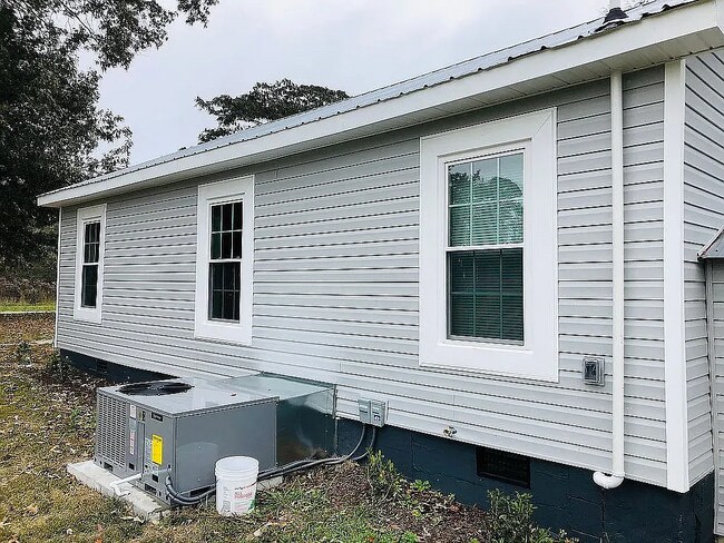 Building Photo - 28710 TN-108