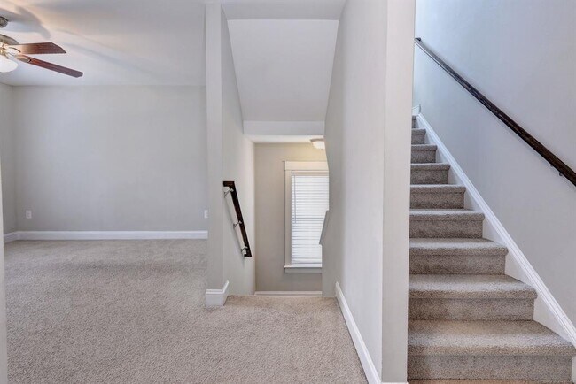 Building Photo - 3299 Leighton Blvd