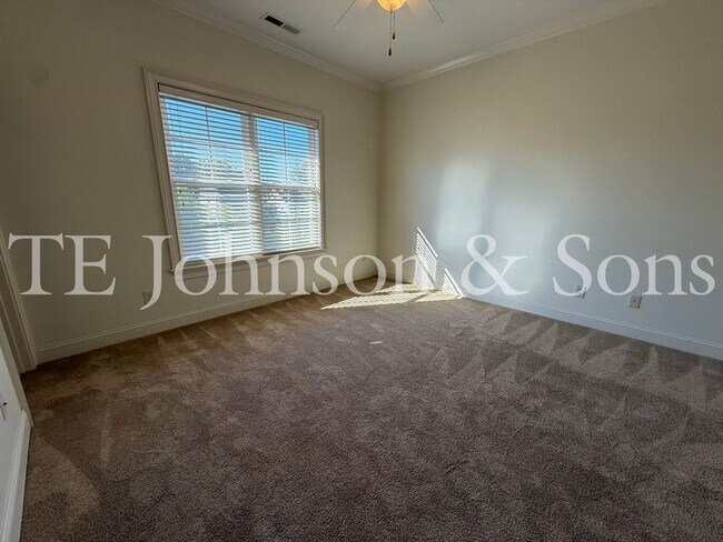 Building Photo - 5540 Brookberry Farm Rd