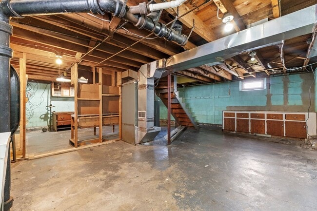 Building Photo - 59 Gove St