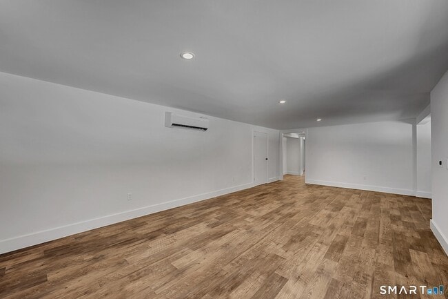 Building Photo - 220 Upper Grassy Hill Rd