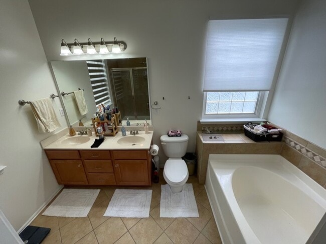 Building Photo - 9709 Glenburn Ln