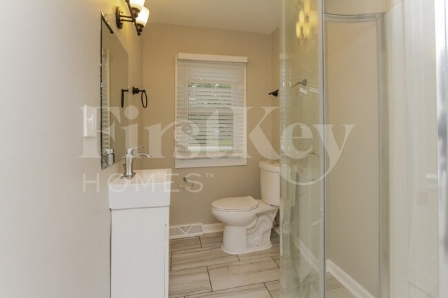 Building Photo - 21939 Millard Ave