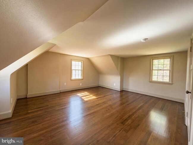 Building Photo - 37899 Snickersville Turnpike