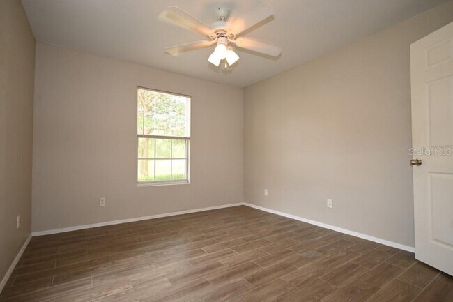 Building Photo - 5904 Willow Ridge Dr