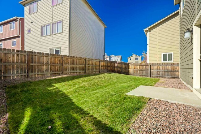 Building Photo - Modern 3bd Home Near Peterson AFB on Power...