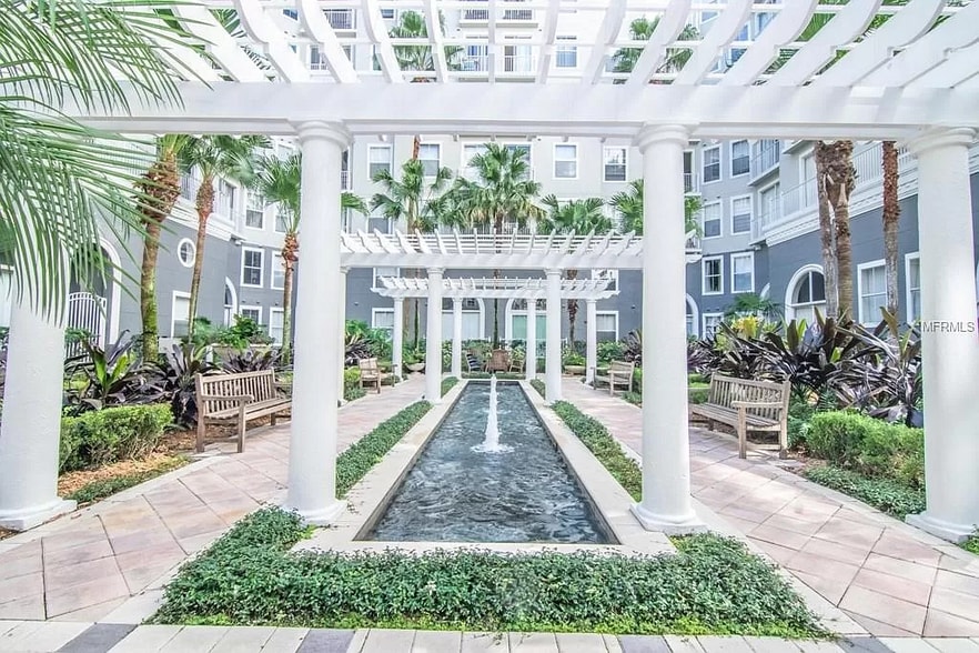 Courtyard - 700 S Harbour Island Blvd