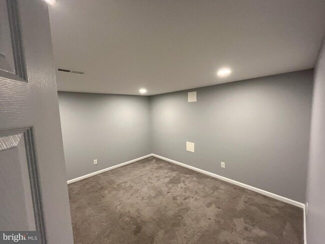 Building Photo - 6706 Longridge Dr