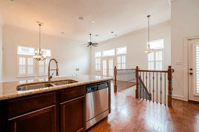 Building Photo - 5608 Kansas St