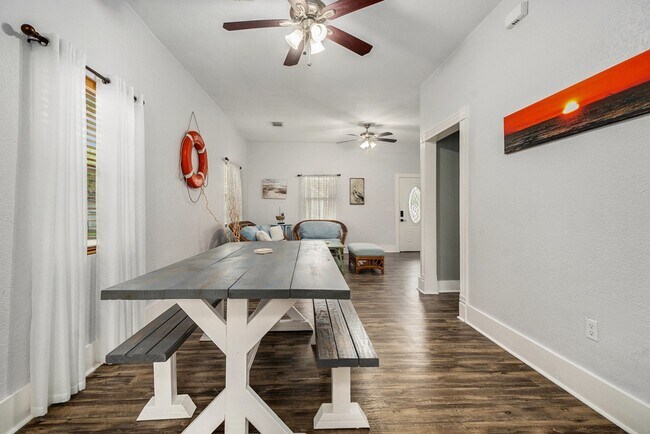 Building Photo - 2015 37th St