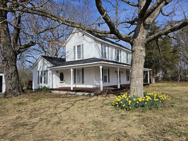 Building Photo - 359 Flat Rock Rd