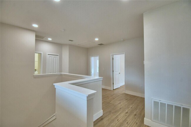 Building Photo - 2673 Calistoga Ave