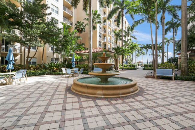 Building Photo - 1801 N Flagler Dr