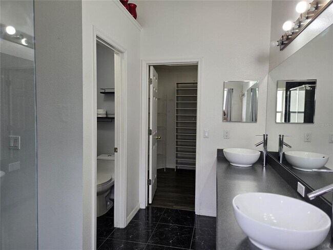 Building Photo - 10117 Somersby Dr