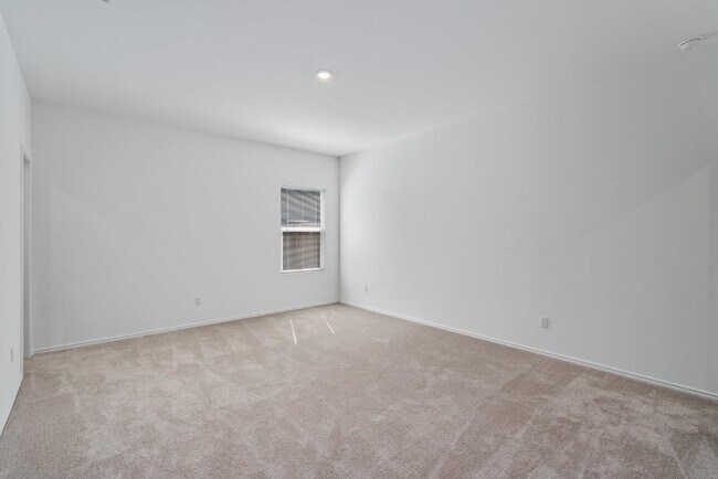 Building Photo - 230 Gabbro Gdns