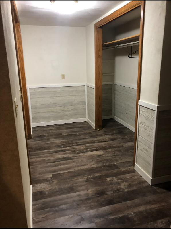Building Photo - 826 Alpine Dr