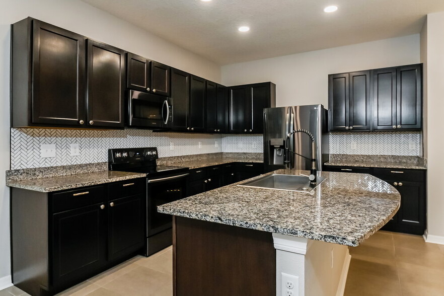 Building Photo - 8876 Indigo Trl Lp