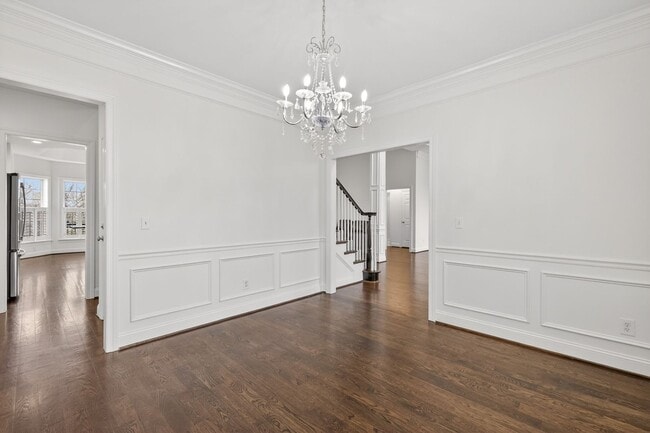 Building Photo - Beautiful 6BR Executive Brentwood Home with Pool