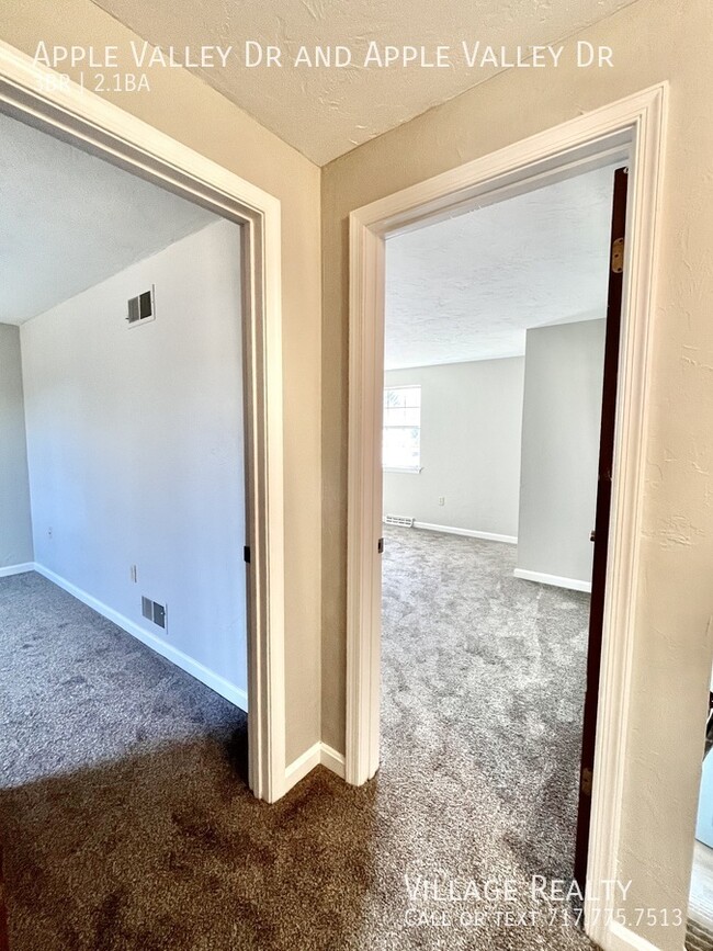 Building Photo - 1114 Apple Valley Dr