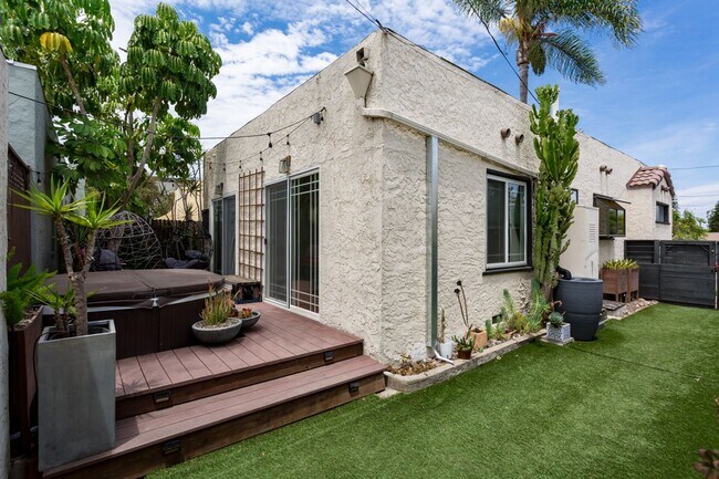 Building Photo - 4762 E Mountain View Dr