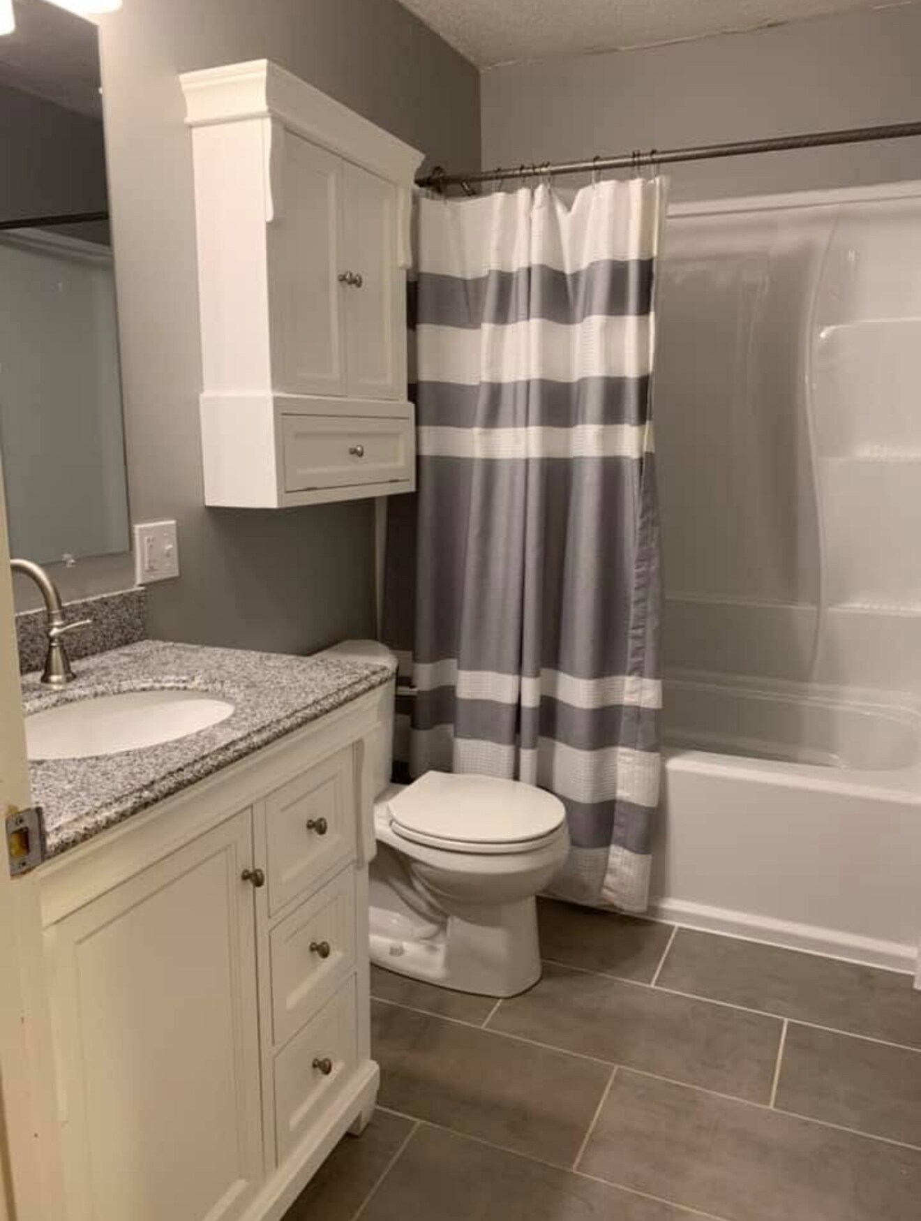 Bathroom - 212 Brookside Dr