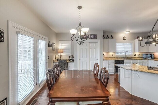 Building Photo - 1515 Towne Park Ln