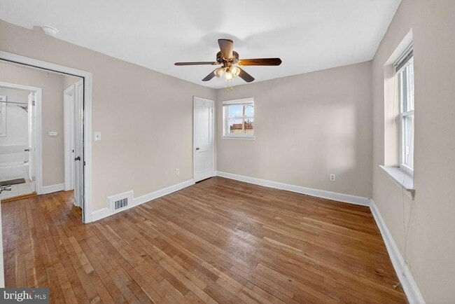 Building Photo - 706 S Orme St