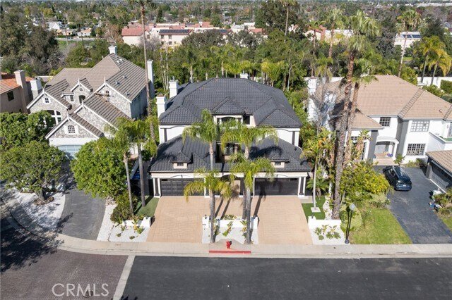 Building Photo - 17437 Oak Creek Ct