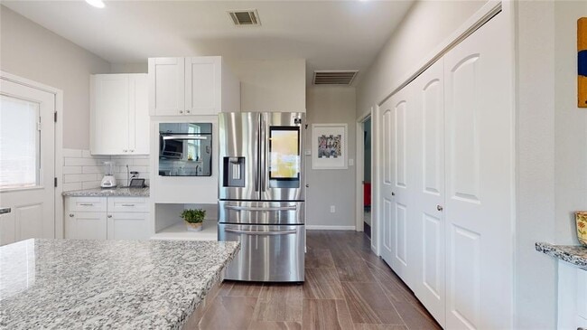 Building Photo - 1201 Northwood St