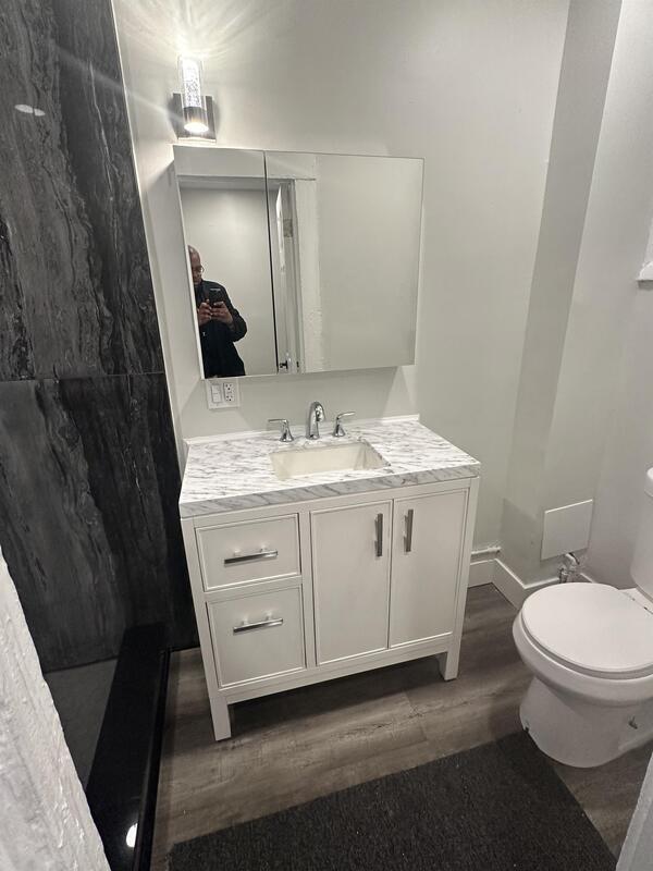 Building Photo - 526 S Tenth Ave